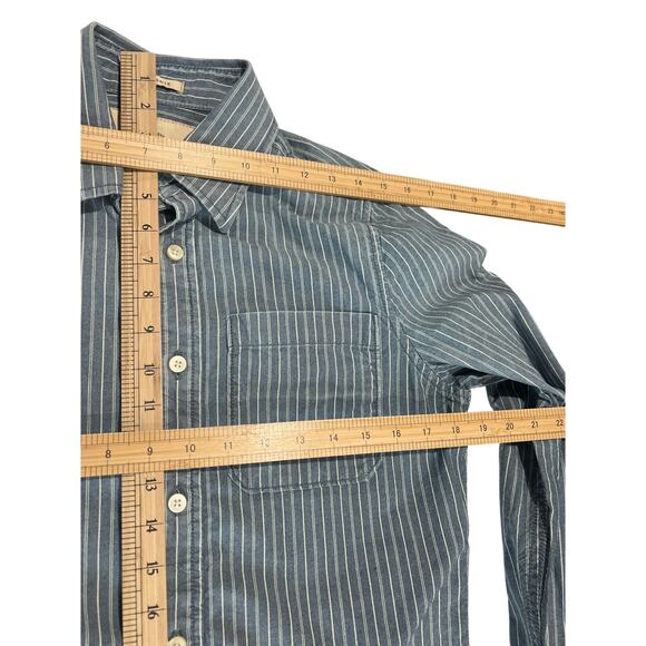 Abercrombie & Fitch Muscle Denim Striped Button Up Shirt Men's Size S Irregular - Picture 10 of 11